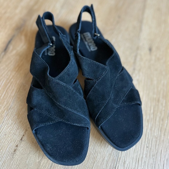 Women’s Munro Micah Slingback leather black sandal with arch support - Picture 4 of 6